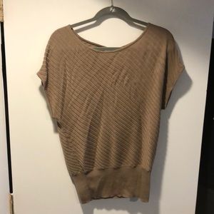 ♥️3 / $30 Camel short sleeved sweater